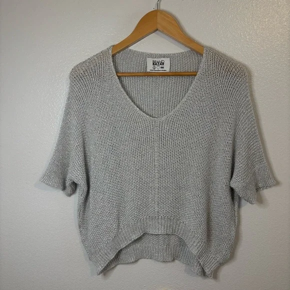 Brand Bazar Metallic Shimmer Knit Top Silver Holiday Sweater Sz M Made in Italy - Picture 9 of 11